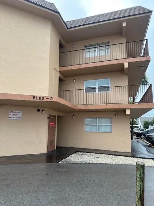 4141 Nw 26th Street #322, Lauderhill