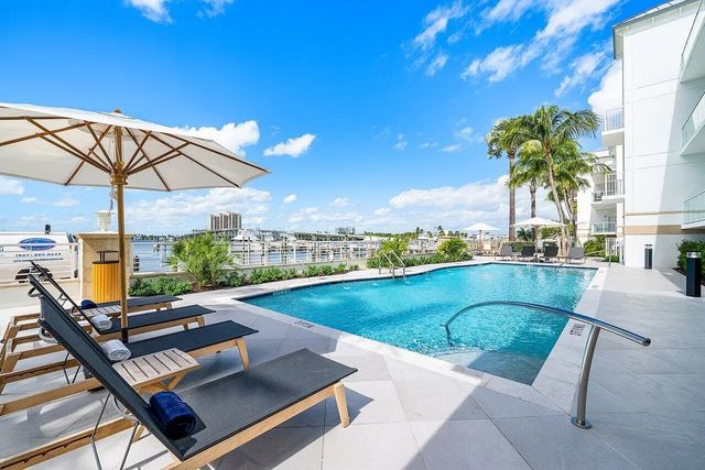 3 of 37 - 182 Lake Drive #5202, Palm Beach Shores, FL