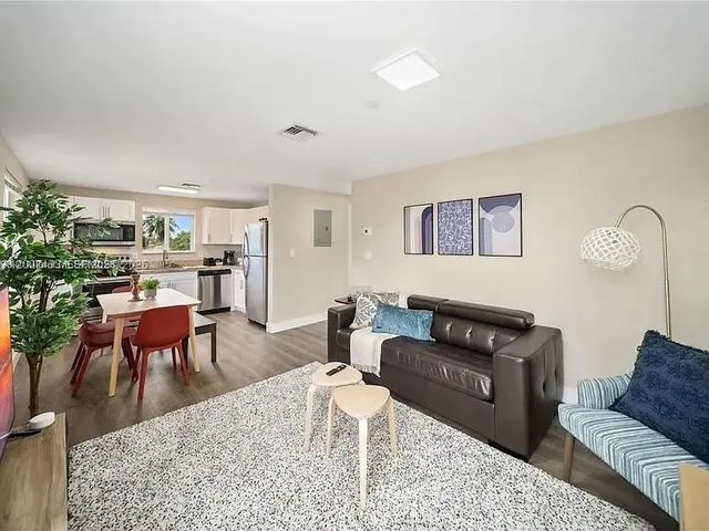 2 of 15 - 2320 Garfield Street, Hollywood, FL