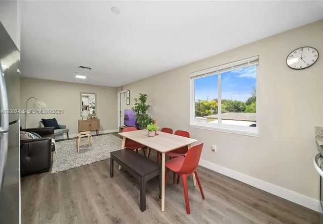 4 of 15 - 2320 Garfield Street, Hollywood, FL