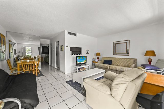 4 of 20 - 631 Snug Harbor Drive #s1, Boynton Beach, FL