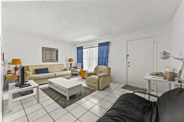 5 of 20 - 631 Snug Harbor Drive #s1, Boynton Beach, FL