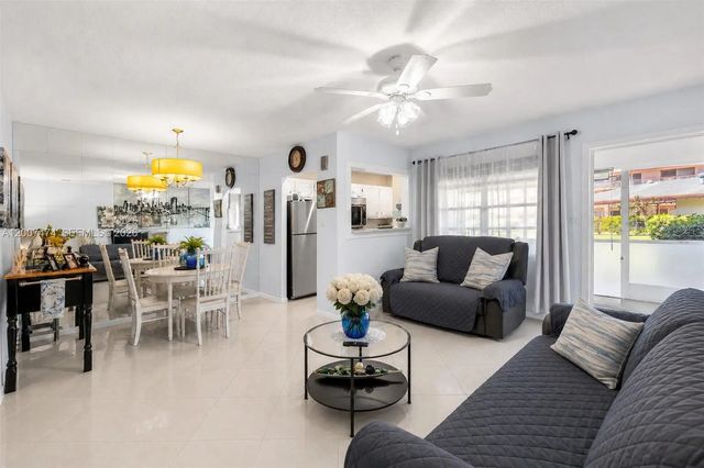 5300 Washington Street #h137, Hollywood