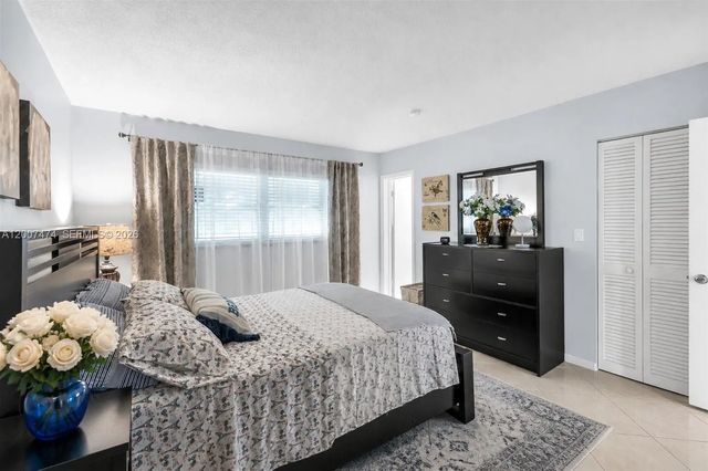 3 of 11 - 5300 Washington Street #h137, Hollywood, FL