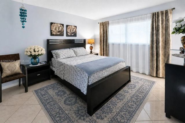 4 of 11 - 5300 Washington Street #h137, Hollywood, FL