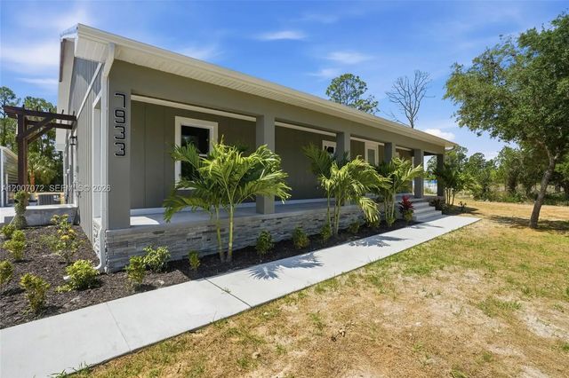 2 of 52 - 7933 5th Terrace, LaBelle, FL