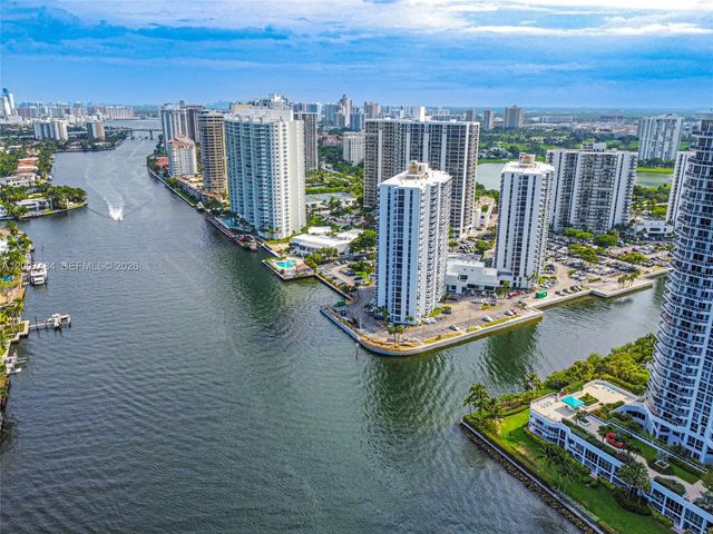 20505 E Country Club Drive #931, Aventura