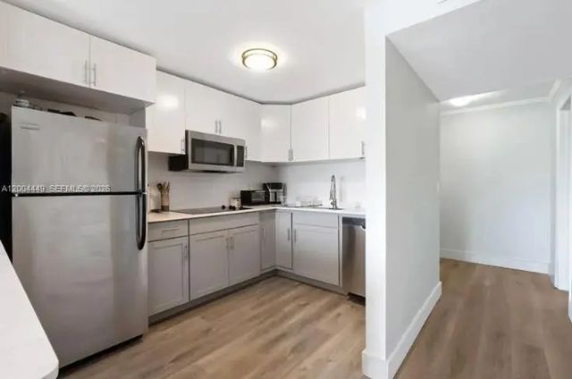 4 of 9 - 3527 Ne 168th Street #409, North Miami Beach, FL