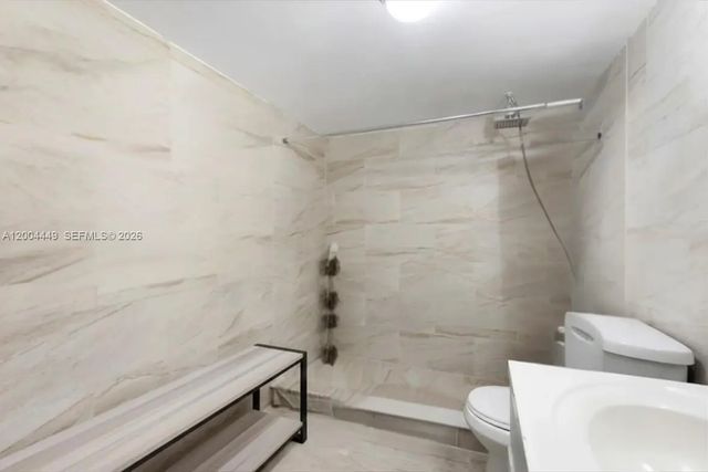 5 of 9 - 3527 Ne 168th Street #409, North Miami Beach, FL