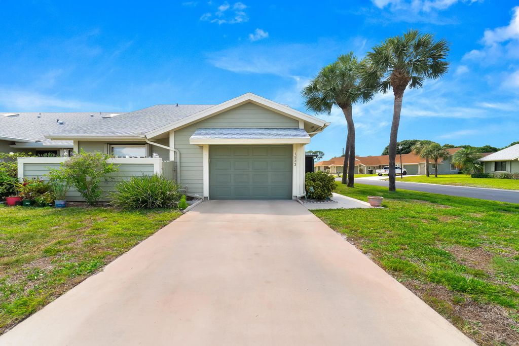 1533 Se Crayrich Court, Port St. Lucie