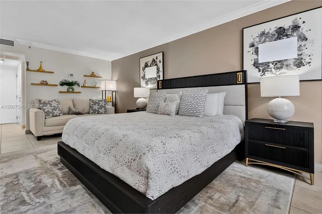 4 of 47 - 19201 Collins Avenue #1123, Sunny Isles Beach, FL