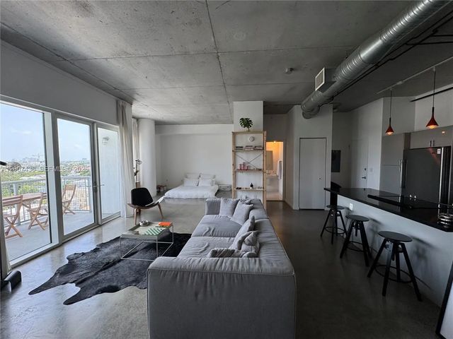 2 of 28 - 10 S River Drive #909, Miami, FL