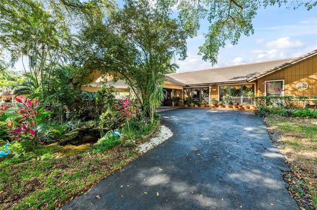 2 of 62 - 10651 Sw 27th Street, Davie, FL