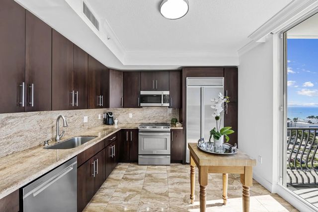4 of 39 - 100 S Birch Road #1004, Fort Lauderdale, FL