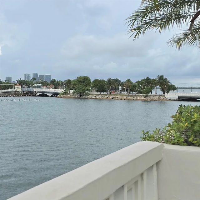 5 of 30 - 5 Island Avenue #5a, Miami Beach, FL