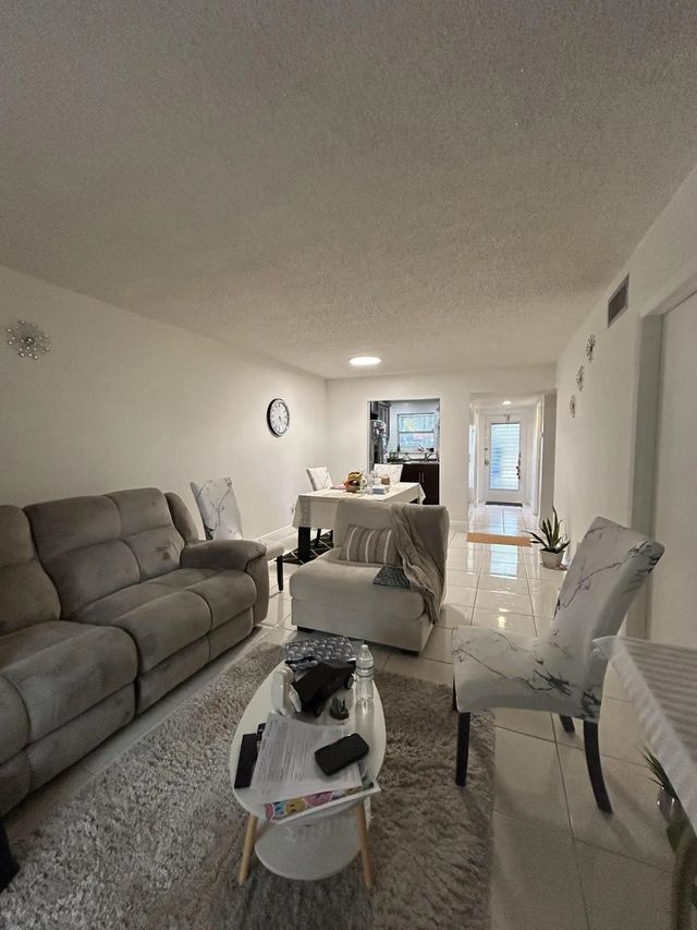 3 of 10 - 6600 Royal Palm Boulevard #103b, Margate, FL
