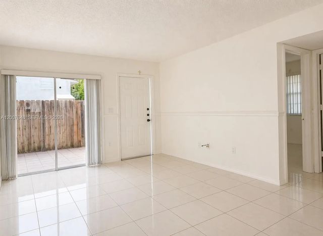 3 of 9 - 15400 Sw 81st Cir Lane #1011, Miami, FL