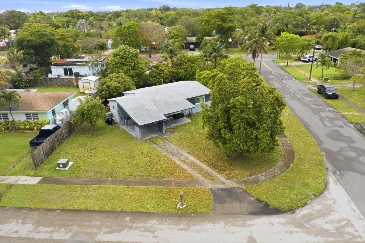 2421 Sw 16th Street, Fort Lauderdale