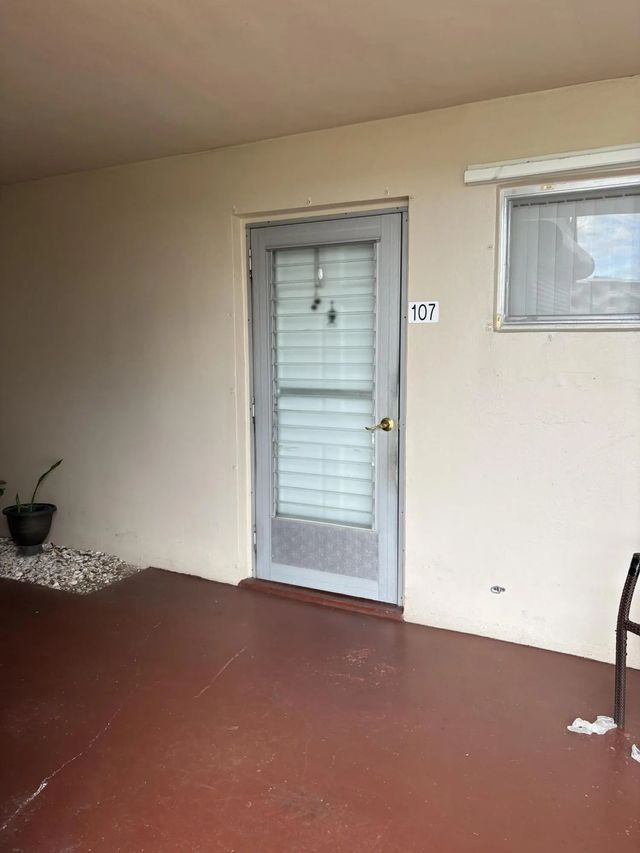 2 of 8 - 2606 Garden Drive S #107, Lake Worth Beach, FL