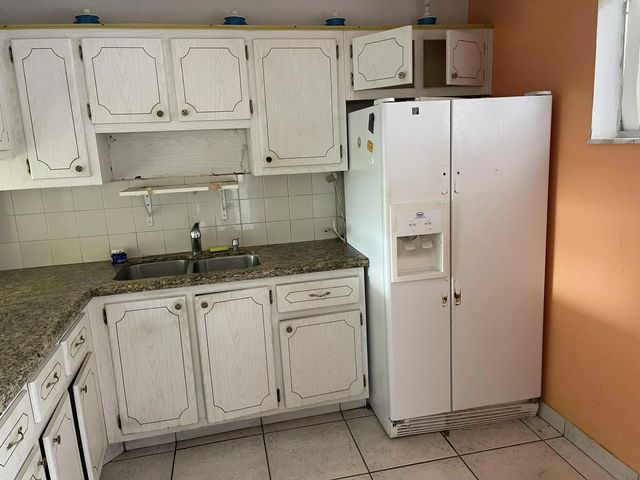4 of 8 - 2606 Garden Drive S #107, Lake Worth Beach, FL