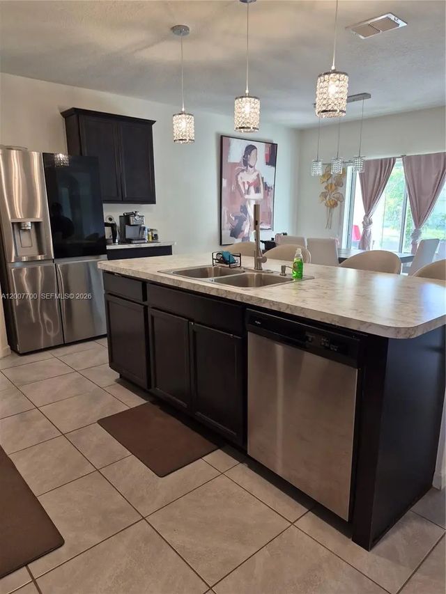 3 of 7 - 798 Nw Bayshore Boulevard, Port St. Lucie, FL