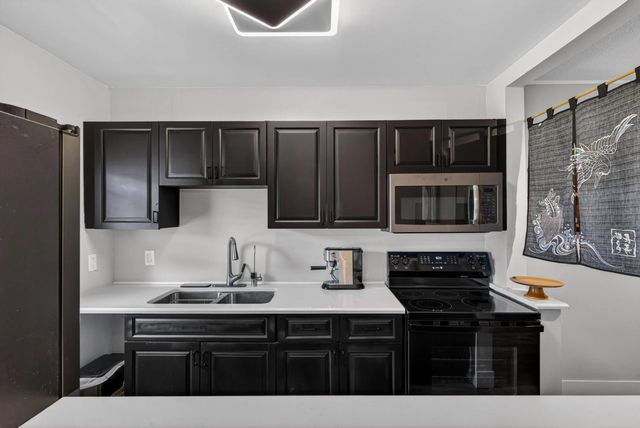 4 of 17 - 2110 Ne 42nd Street #4b, Lighthouse Point, FL