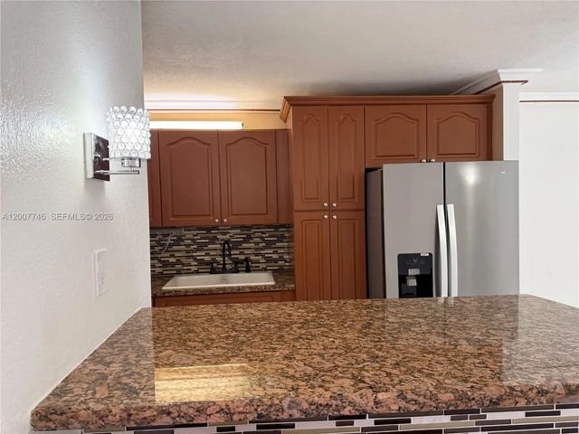 5 of 18 - 1850 W 56th Street #2404, Hialeah, FL