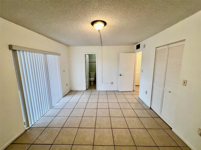 3 of 18 - 13500 Ne 3rd Court #412, North Miami, FL