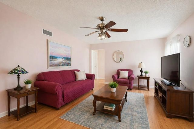 4 of 21 - 5760 Pine Wood Drive #d-1, Greenacres, FL