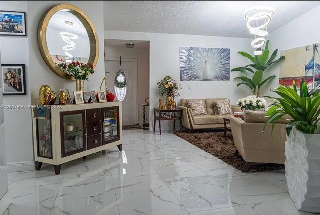 4 of 37 - 8419 Nw 193rd Lane, Hialeah, FL