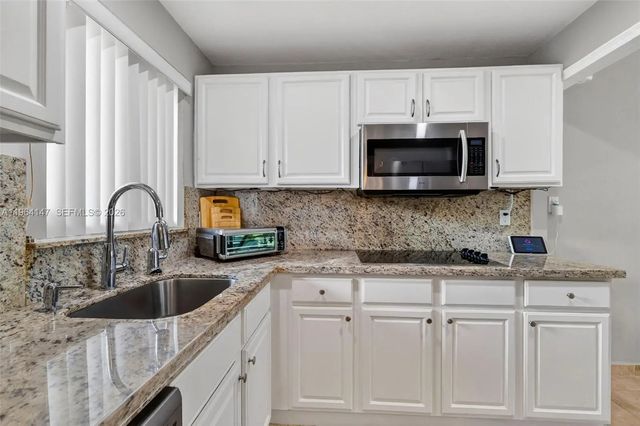 4 of 31 - 8040 N Sunrise Lakes Drive #108, Sunrise, FL