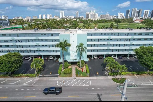 700 Ne 14th Avenue #404, Hallandale Beach