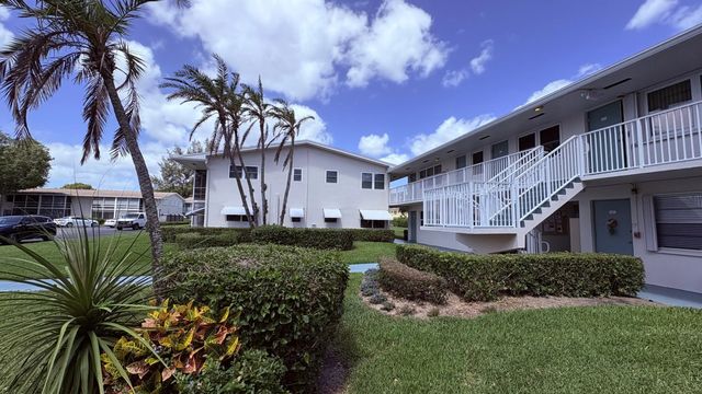 2 of 31 - 200 Horizon W #102, Boynton Beach, FL