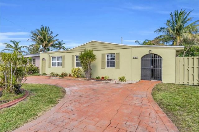 921 N 31st Court, Hollywood