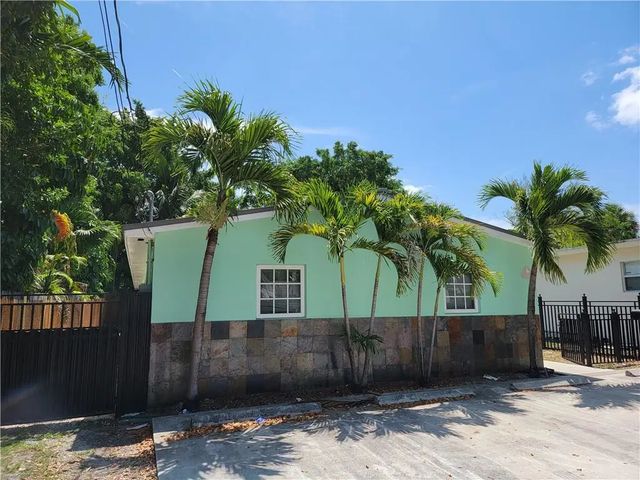 2 of 18 - 1010 Nw 3rd Avenue, Hallandale Beach, FL