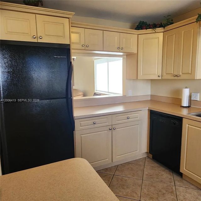 5 of 30 - 16501 Blatt Boulevard #204, Weston, FL