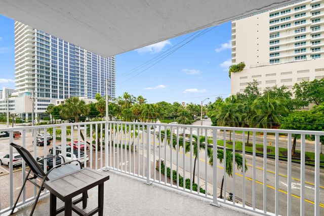 3 of 35 - 95 N Birch Road #304, Fort Lauderdale, FL