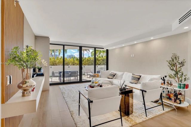 3 of 21 - 3640 Yacht Club Drive #310, Aventura, FL