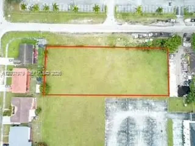 3 of 8 - 1855 Nw 119th Street, Miami, FL
