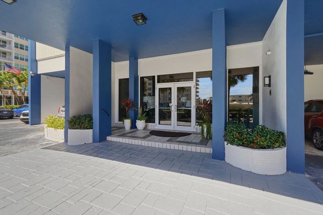 5 of 31 - 1400 S Ocean Drive #303, Hollywood, FL