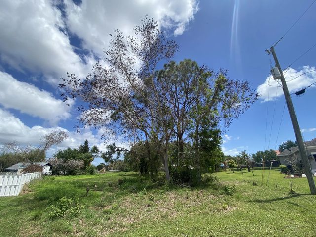 4 of 4 - 5859 Nw Dunmore Avenue, Port St. Lucie, FL