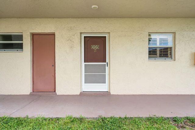 3 of 33 - 752 Lori Drive #219, Palm Springs, FL