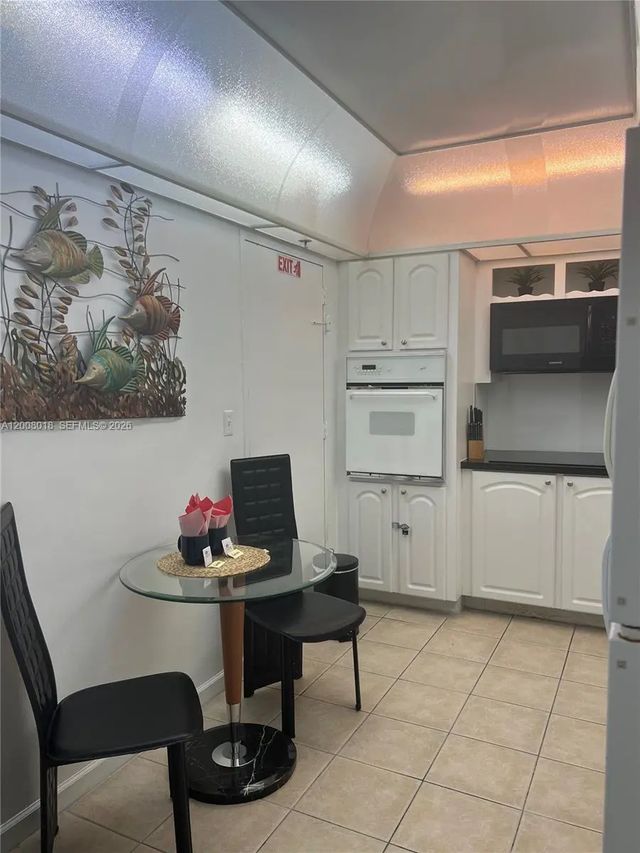 5 of 15 - 3901 S Ocean Drive #14t, Hollywood, FL