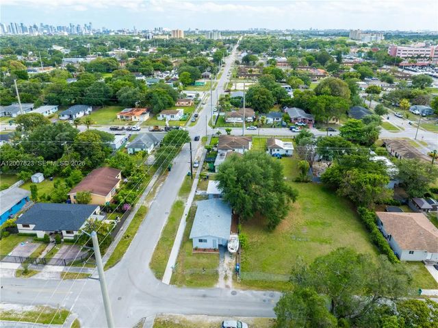 2406 Nw 67th Street, Miami
