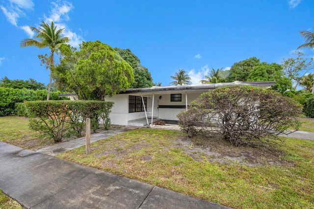 3 of 29 - 17551 Ne 5th Avenue, North Miami Beach, FL