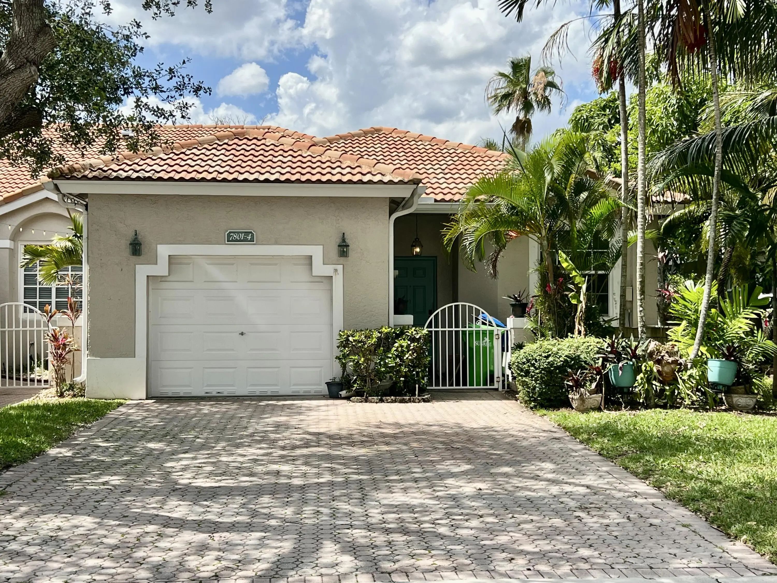 7801 S Aragon Boulevard #4, Sunrise