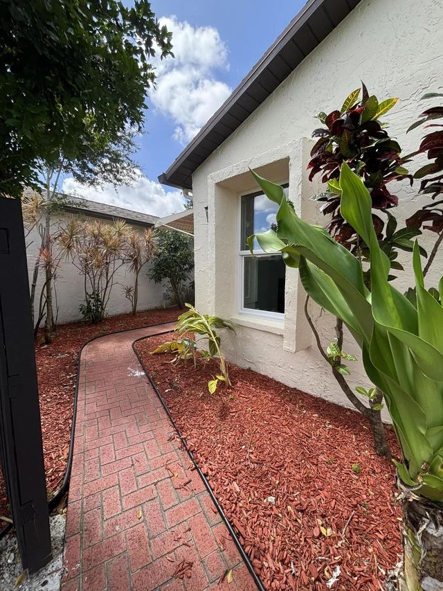 3 of 33 - 5430 Mirror Lakes Boulevard, Boynton Beach, FL