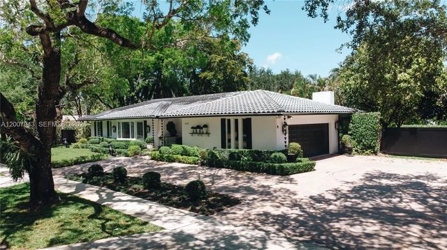 2 of 75 - 16241 W Troon Circle, Miami Lakes, FL