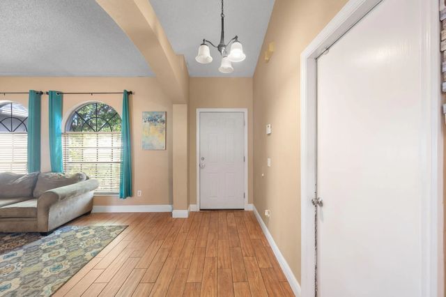 3 of 22 - 5930 Nw Theda Lane, Port St. Lucie, FL