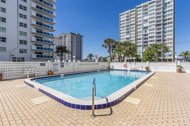 4 of 32 - 1601 S Ocean Drive #305, Hollywood, FL